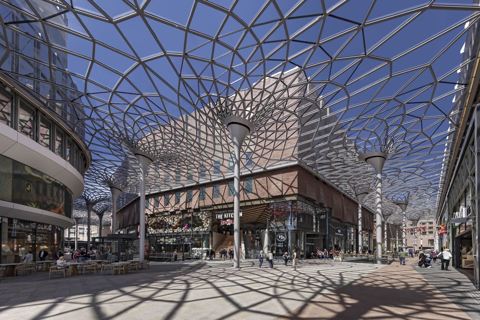 Glasdach im Westfield Hamburg-Überseequartier © Werner Sobek AG, Stuttgart