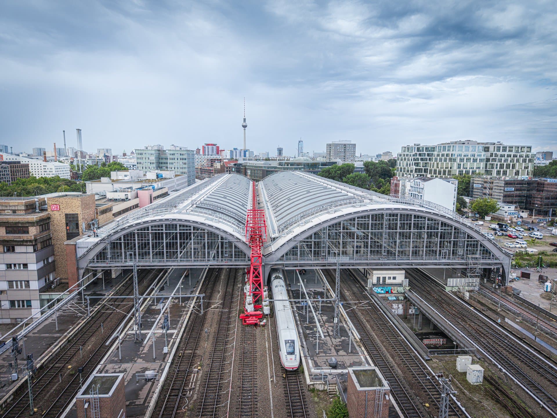 Die neuen Gleishallen am Berliner Ostbahnhof