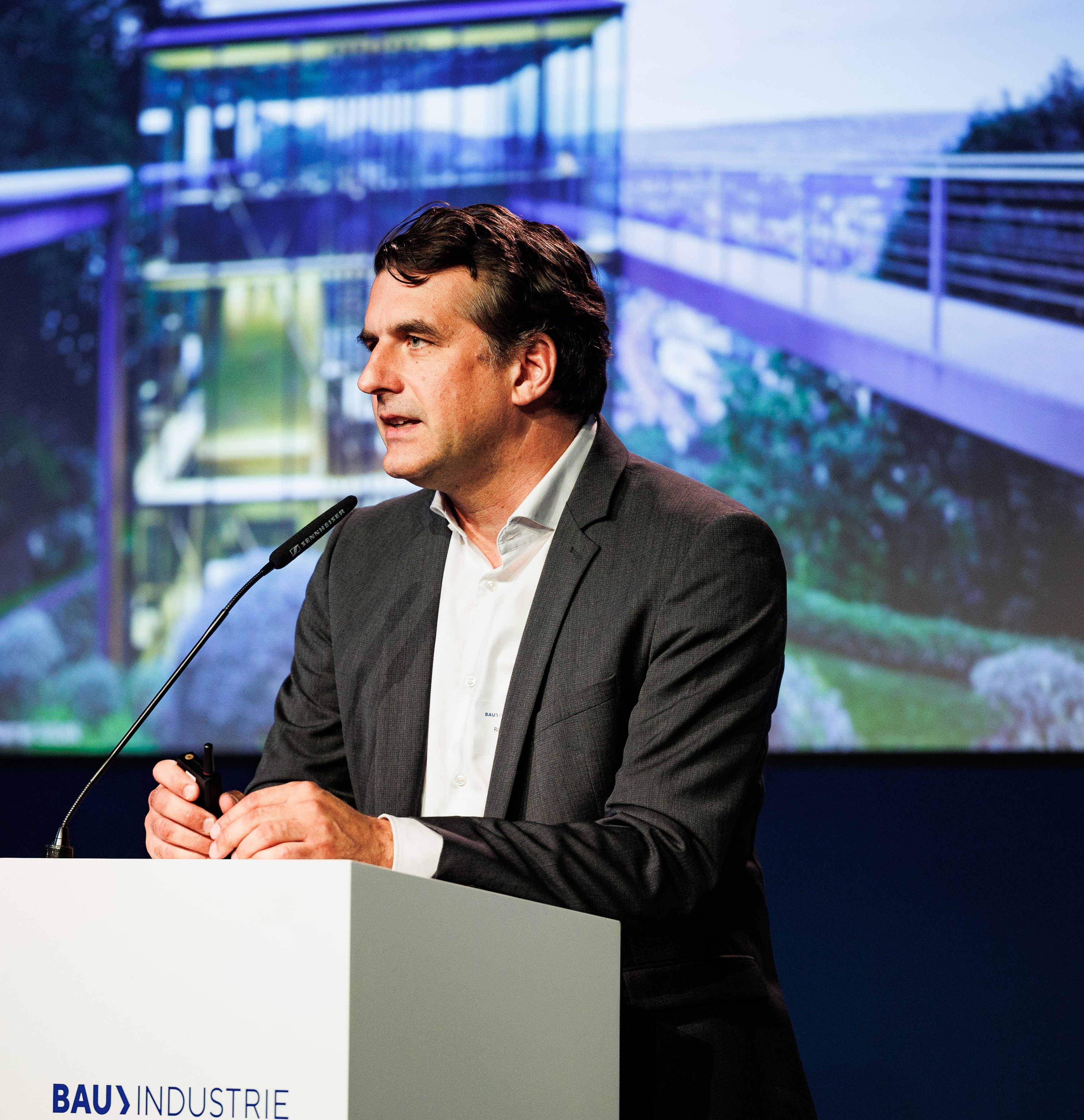 Bild 3 Die Grund- und Mittelschule am SteinPark bietet modernste pädagogische Standards und eine Atmosphäre zum Wohlfühlen Quelle: Troldtekt by Olaf Wiechers