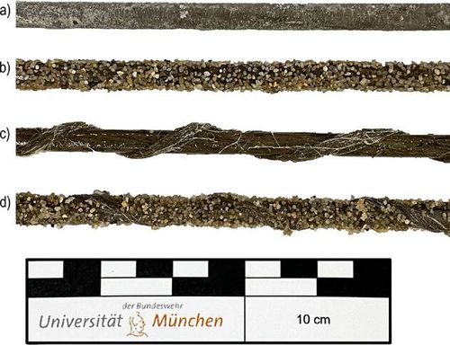 Neu entwickelte profilierte Hanfbastbewehrungsstäbe: a) fein besandet, b) grob besandet, c) umwickelt und d) grob besandet + umwickelt